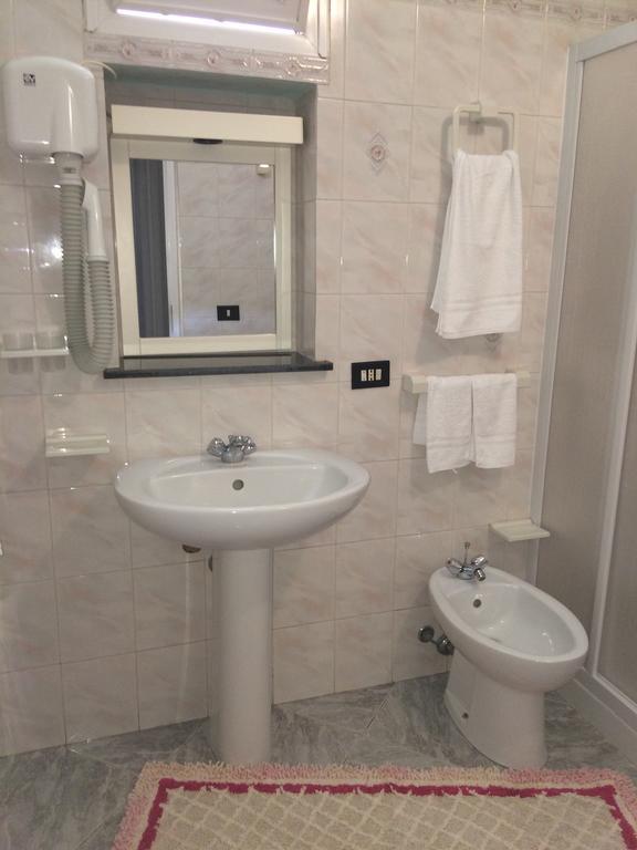 Case Vacanze Jerimar LMP Habitación foto